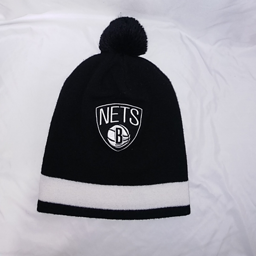 Mitchell & Ness Brooklyn Nets Folded Cuff Beanie